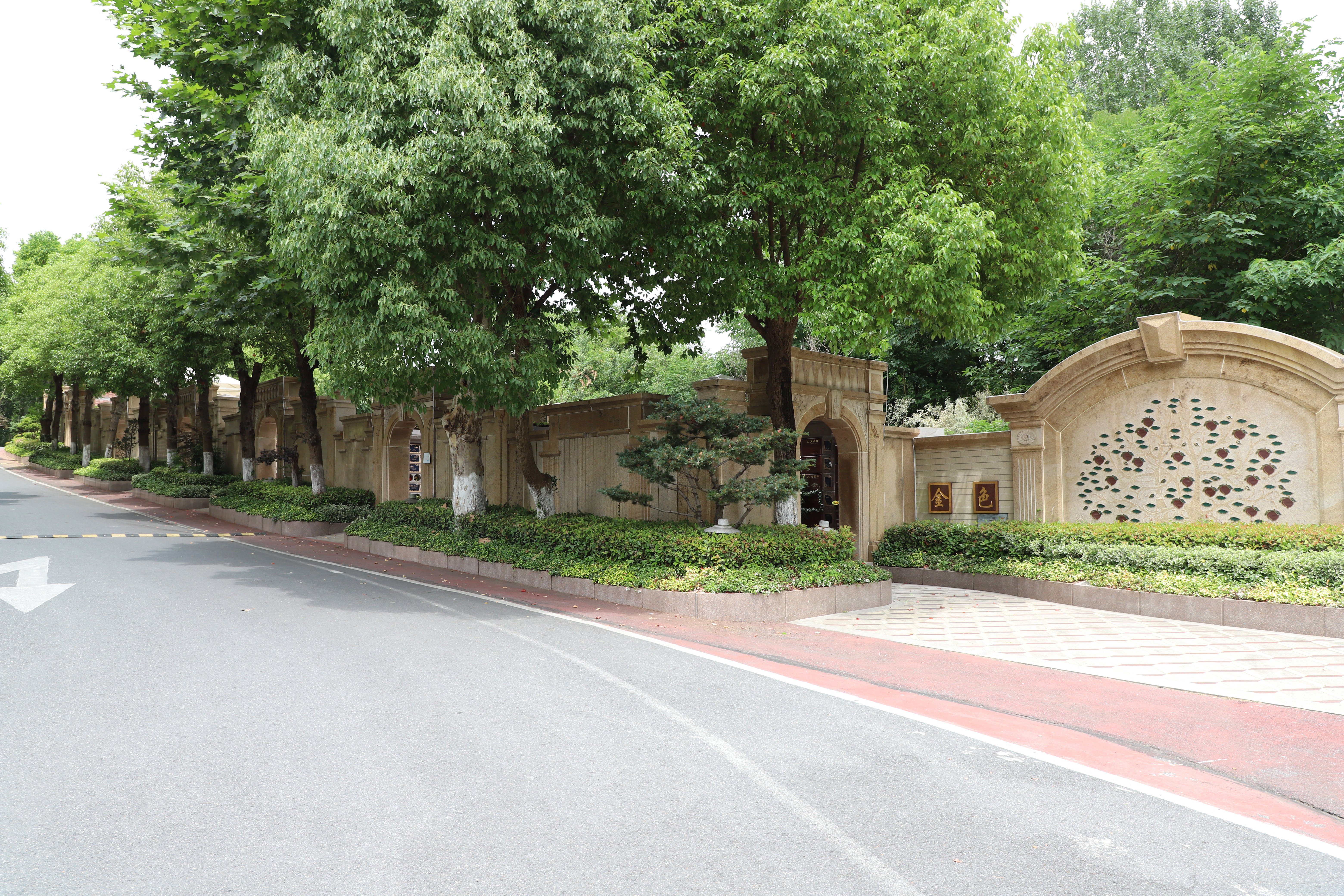 以巧思拓空间，以匠心筑温情——南京雨花台功德园金色蓝湾